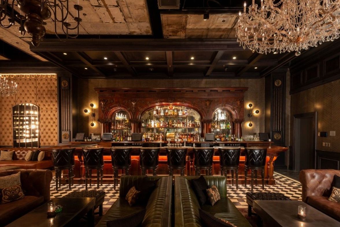 Crown Melbourne hotel tower and riverside dining